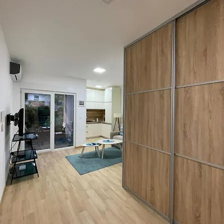 Apartment Lucky